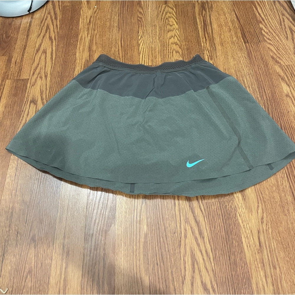 Nike two toned gray tennis skirt!!